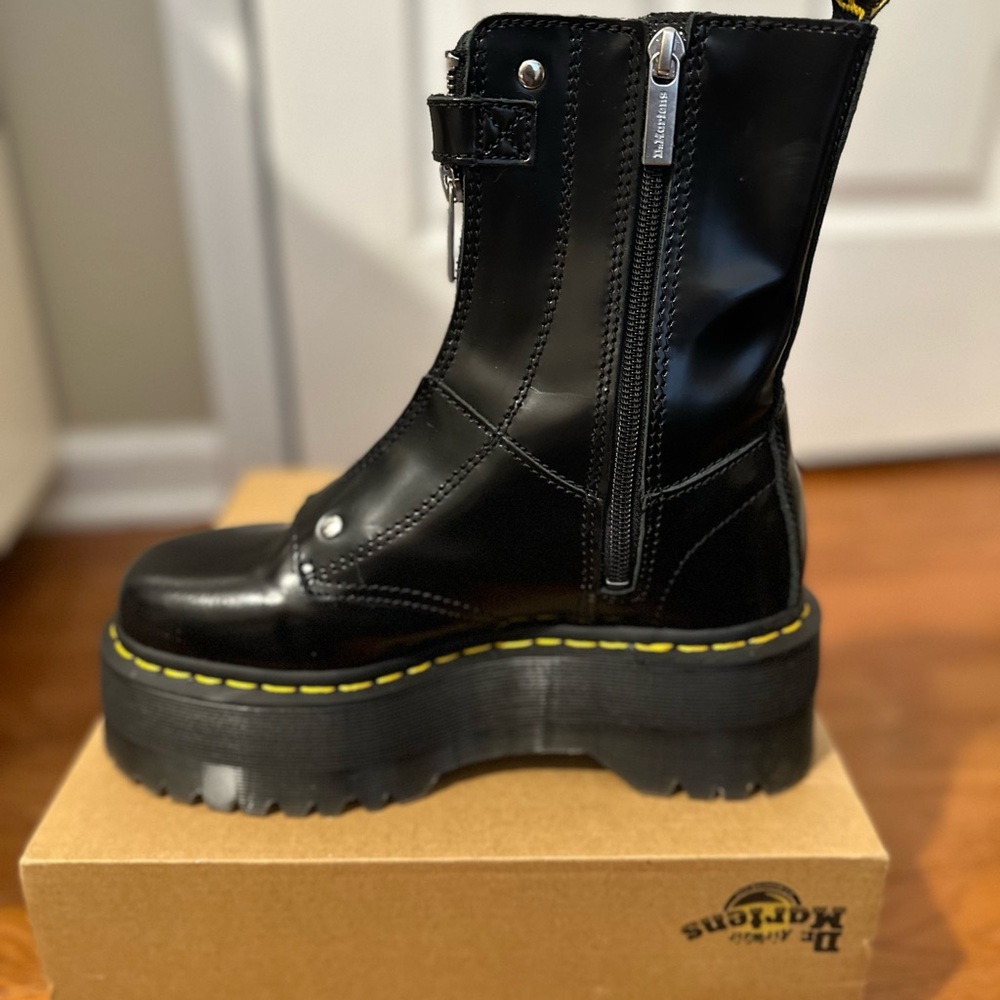 Dr. Martens Jetta Hi Max Leather Platform Boot Women’s US7/EU38 - Picture 6 of 9